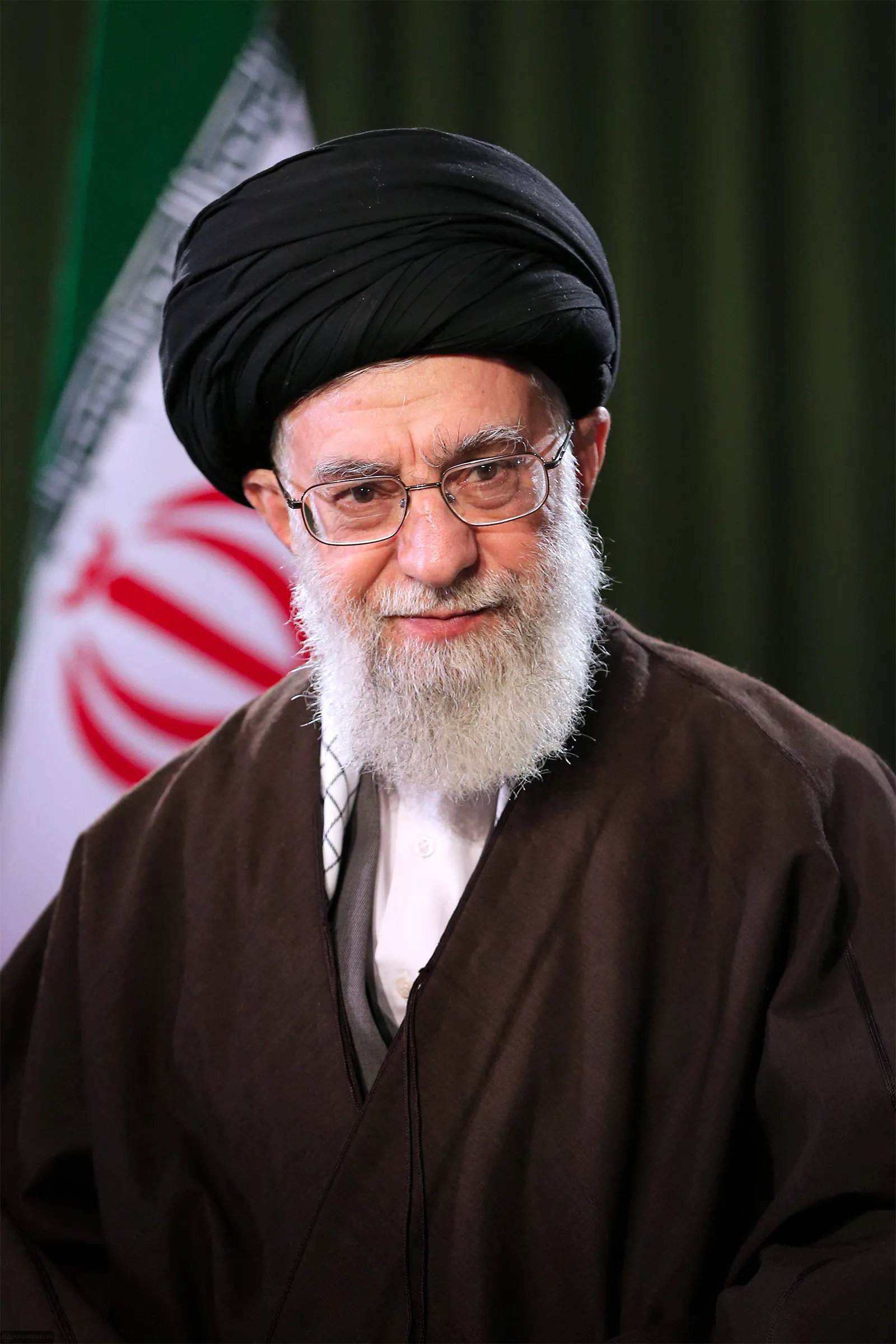 Khamenei ordonne au CGRI de préparer une riposte « immédiate » contre Israël et les États-Unis