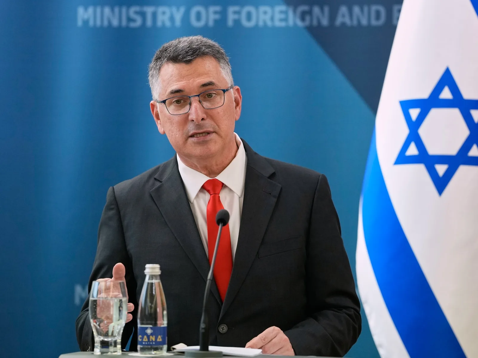 L'ambassade de Colombie ouvrira à Jérusalem, annonce le chef de la diplomatie israélienne