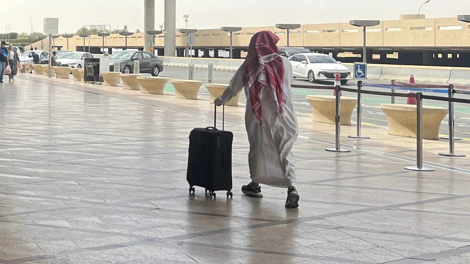 L'Arabie saoudite confirme trois morts dans les frappes houthies sur ses aéroports