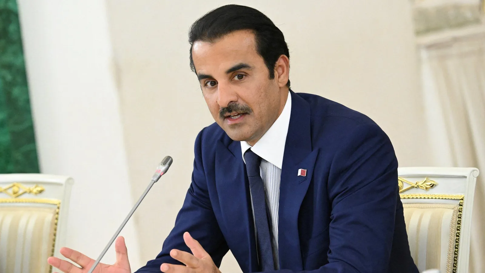 L'émir du Qatar et Poutine appellent à la diplomatie dans le conflit américano-iranien