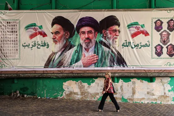L'Iran met en garde contre des représailles sans limites en cas d'attaque, alors que les médiateurs tentent d'instaurer la paix