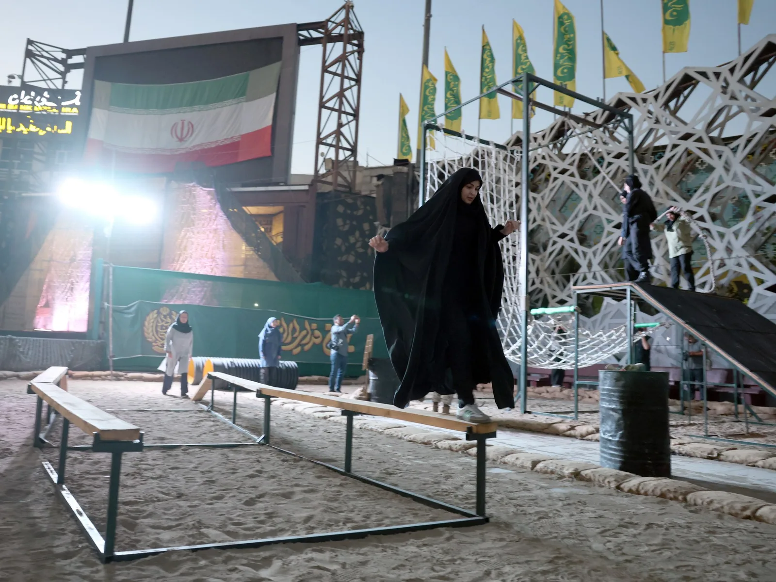 L'Iran nie un effondrement proche alors que les États-Unis affirment que le CGRI est à court d'argent