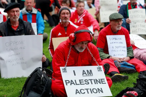 La police britannique écarte une enquête sur un message de l’épouse du conseiller du Premier ministre à propos de Palestine Action