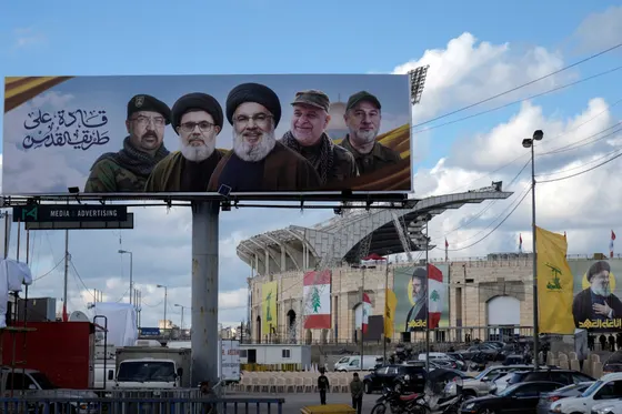 Le Liban inculpe 13 personnes pour des explosifs confisqués au Hezbollah