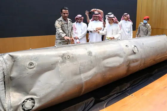 Le monde condamne l’attaque meurtrière des Houthis contre l’aéroport de Riyad en Arabie saoudite