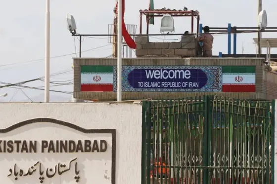 Le Pakistan suspend le commerce frontalier avec l'Iran, sur fond de violences des deux côtés