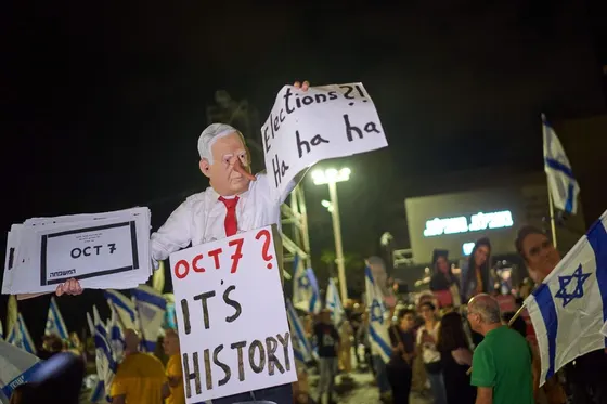Législatives en Israël : Des milliers de personnes défilent contre Netanyahou avant les élections