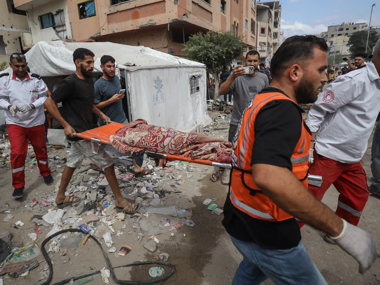 Les attaques israéliennes sur Gaza tuent sept personnes alors que les violations du « cessez-le-feu » se poursuivent