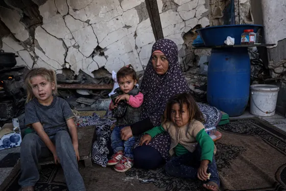 Les enfants de Gaza font face à des pénuries alimentaires qui s'aggravent alors que les prix augmentent et que l'aide est réduite