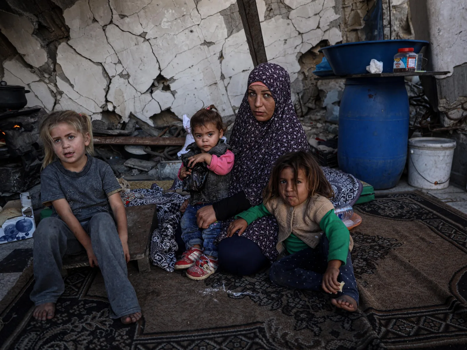 Les enfants de Gaza font face à des pénuries alimentaires qui s'aggravent alors que les prix augmentent et que l'aide est réduite