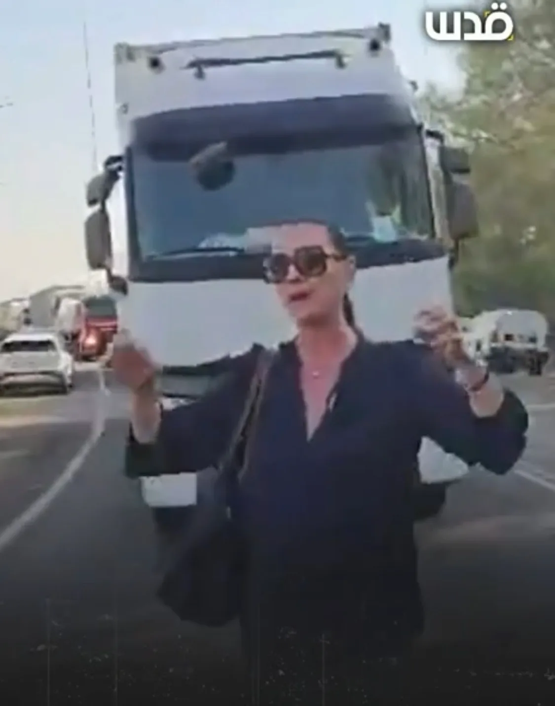Les fascistes israéliens bloquent les camions de nourriture à l’entrée de Gaza