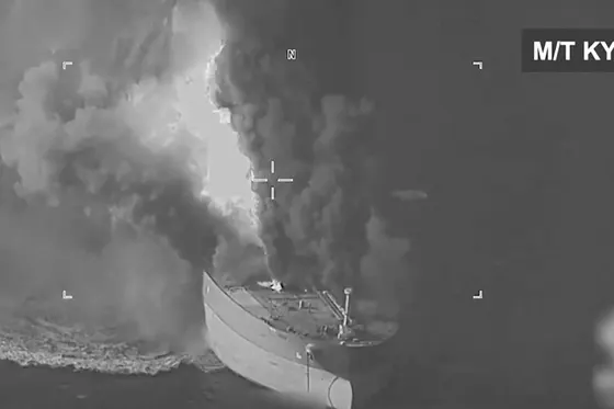 Les forces américaines neutralisent un navire « tentant de forcer » le blocus de l’Iran dans le golfe d’Oman