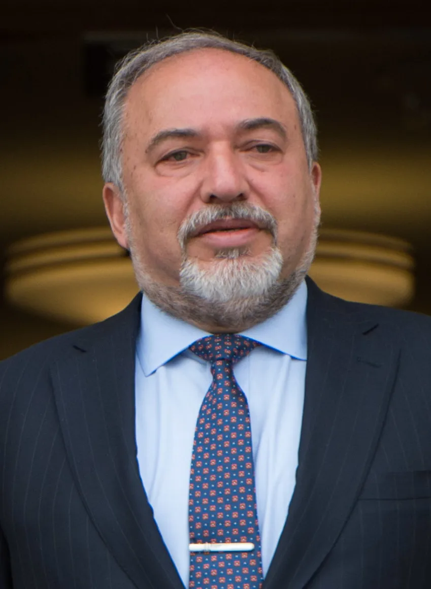 Lieberman veut confier à la Jordanie la gestion civile des Palestiniens en Judée et Samarie