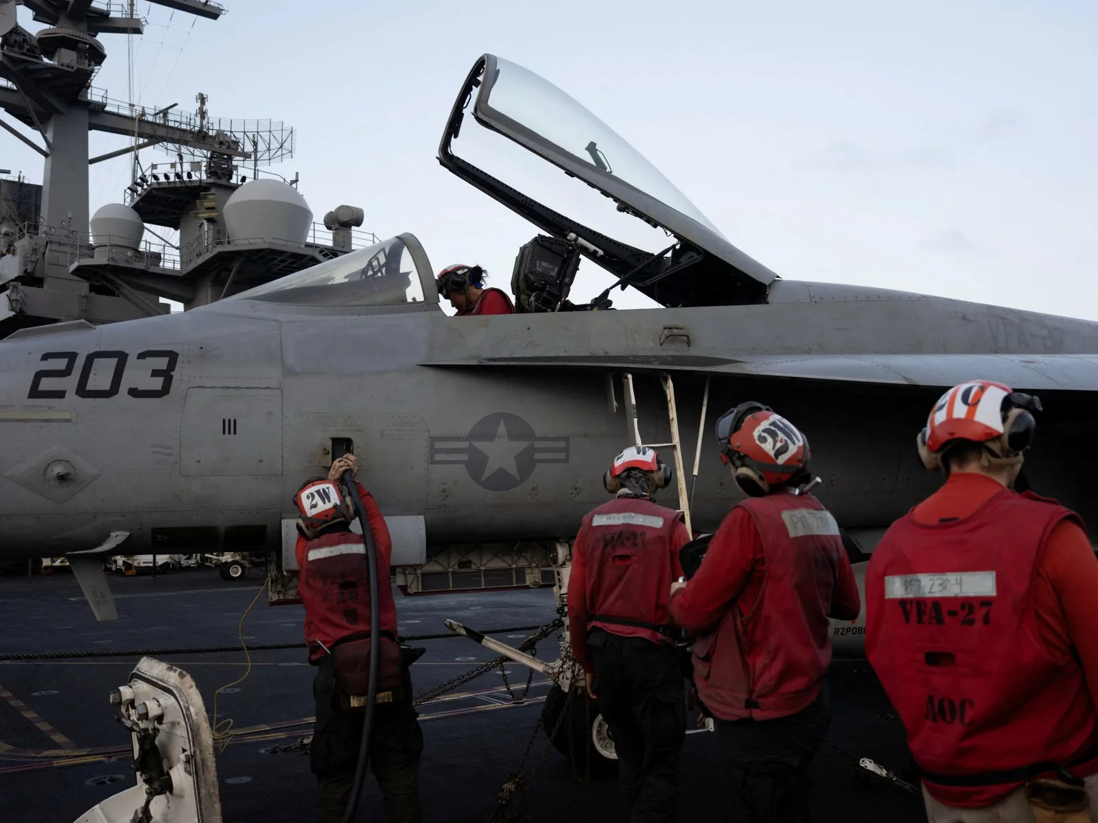 Nouveau porte-avions, 10 000 soldats américains : la guerre en Iran est-elle sur le point de s'intensifier ?