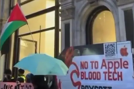 Occupation d’un magasin Apple à Londres, pour complicité avec le génocide en Palestine (Vidéo)