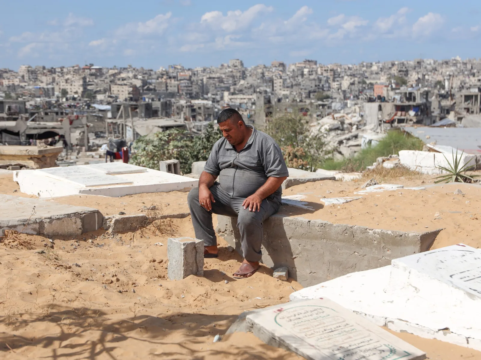 Seul à Gaza : le génocide laisse un Palestinien sans famille ni foyer