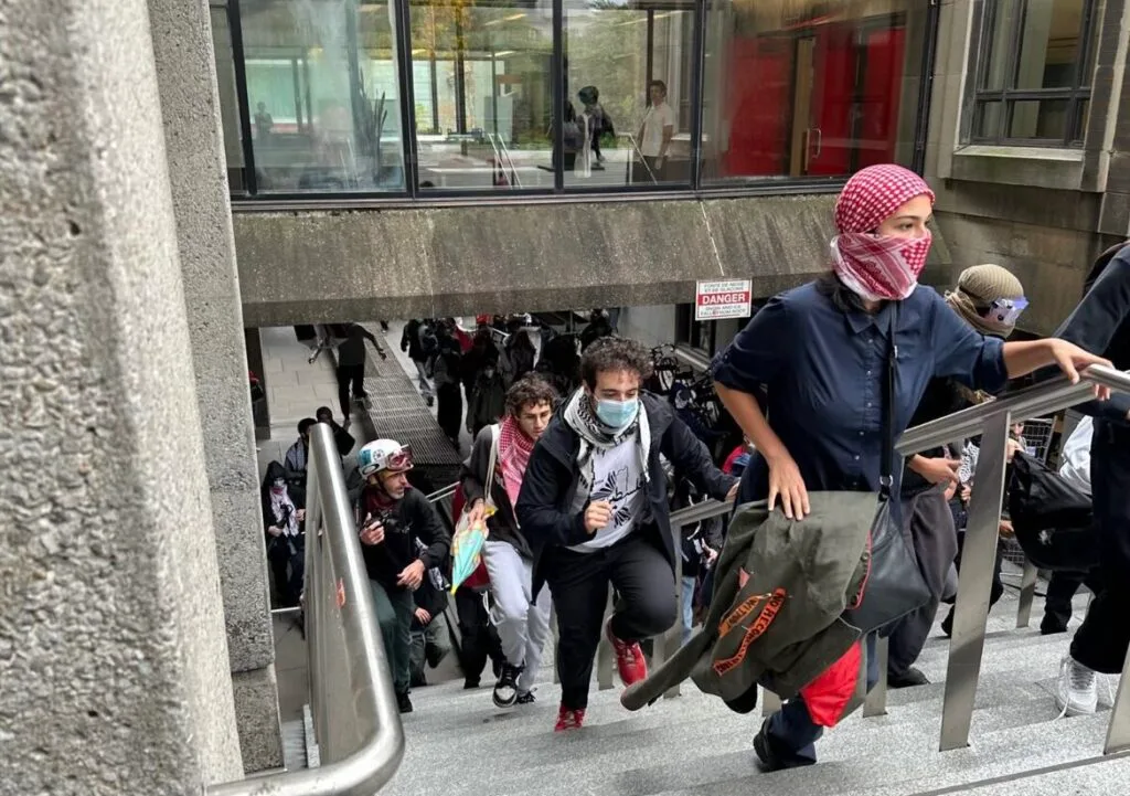 « This Jewish Moment » examine comment la vie a changé pour les Juifs de la diaspora après le 7 octobre