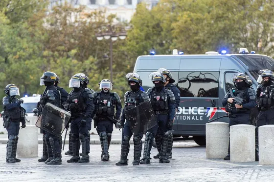 Toute l’info en 2 minutes : Halloween sous haute surveillance, Philippe témoin assisté et le camp de Netanyahou en tête