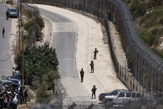 Une attaque de drone israélienne blesse six personnes au Liban, près de la frontière syrienne
